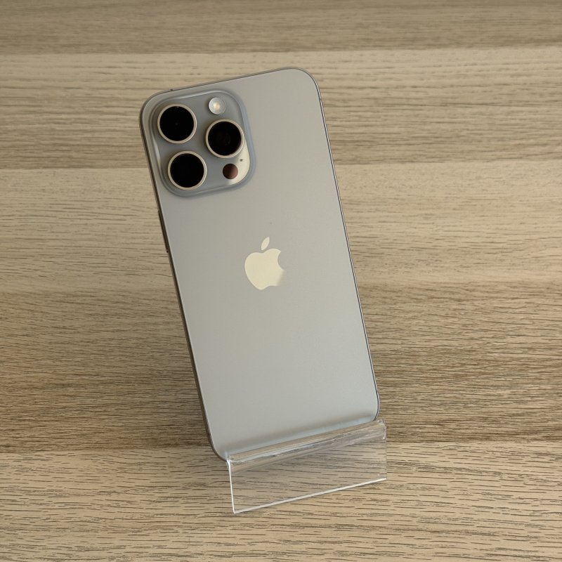 iPhone 15 Pro Max 256 GB · Titanio Natural — Grado A · Reacondicionado