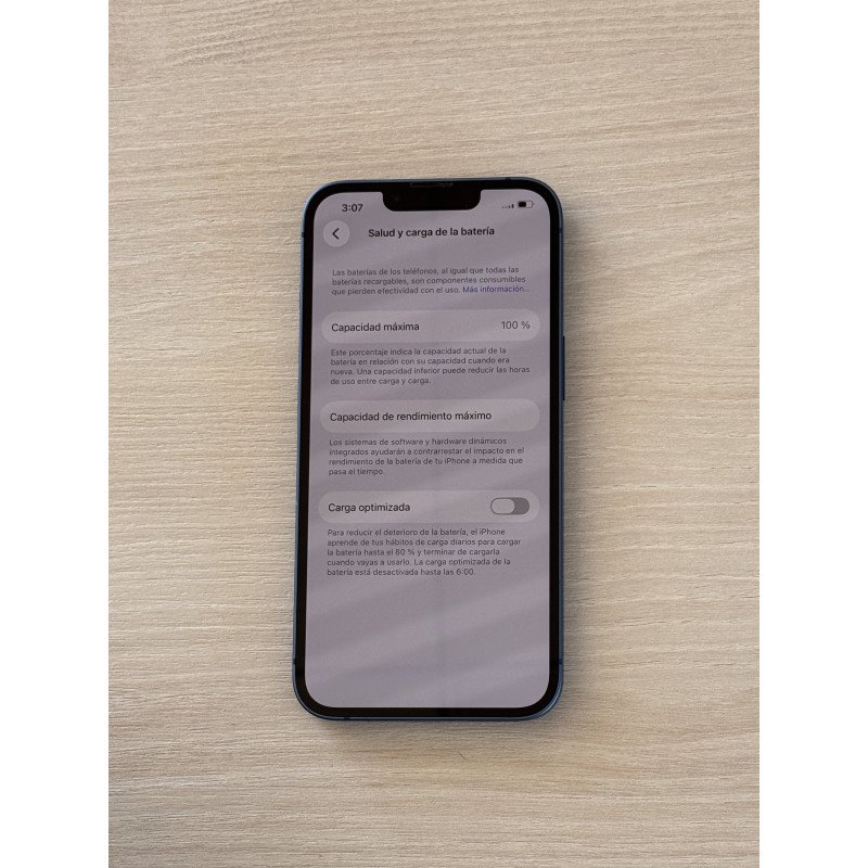 Rendimiento Apple confiable y diseño elegante a un precio más accesible. Disfruta de 128GB de almacenamiento, cámara avanzada y